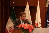 همتی: اتصال منابع بیمه عمر به صندوق های سرمایه گذاری امسال پیگیری می شود
