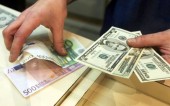 افزایش نرخ دلار و یورو در بازار آزاد با سیستم چراغ خاموش