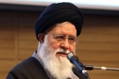 علم‌الهدی: در بحران اقتصادی نیستیم/ استکبار مشکلات معیشتی را بحرانی نمایش می‌دهد