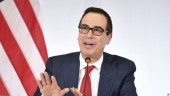 وزیر خزانه داری آمریکا: برخی معافیت ها را برای خرید نفت ایران در نظر می گیریم 