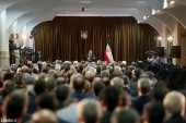 رهبر انقلاب : مذاکره با اروپایی ها قطع نشود