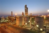 رئیس اتحادیه تعاونی های صنایع پائین دستی پتروشیمی: بورس کالا تنها بازار شفاف برای مبادلات محصولات از جمله مواد پتروشیمی است 