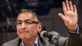زیباکلام: بحران‌ های اقتصادی کشور موضوعی بیرون از دولت روحانی است 