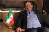 الیاس حضرتی: روحانی تیم اقتصادی جدیدی بچیند 