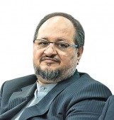 وزیر صمت از قیمت گذاری دستوری و مداخله در بازارها کناره گیری کرد / شریعتمداری: فقط درباره کالاهای اساسی به سمت کنترل می رویم، بخش خصوصی خودش درباره سایر کالاها تصمیم گیری کند