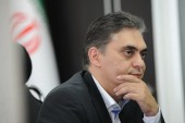 لاهوتی: از شبه دولتی‌ها بپرسید دلارهایشان را کجا بردند؟!