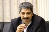 تحلیل مدیرعامل گروه مالی ملت از اوضاع بورس : مقایسه شرایط کنونی بازار سهام با دی ماه ٩٢ درست نیست 