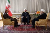 رئیس جمهور در نشست مشترک سران قوا : مشکلات اقتصادی به وجود آمده را جبران می کنیم