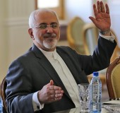 یک نماینده مجلس: امضاهای استیضاح ظریف کاهش یافت 