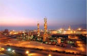 هلدینگ خلیج فارس سه پتروشیمی را برای عرضه اولیه به خط کرد؛ نوری، بندر امام و بوعلی