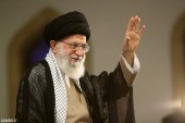مقام معظم رهبری در حرم امام رضا: سال ۱۳۹۸ سال گشایش است، به توفیق الهی 