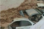 رییس کل بیمه مرکزی خبر داد؛ پرداخت خسارت سیل به خودروهای فاقد بیمه/تشکیل ١٠هزار پرونده مسکونی
