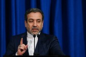 عراقچی: از این به بعد نیروهای آمریکایی از نظر ما نیروهای تروریستی و پایگاه‌های آن ها در منطقه، پایگاه‌های تروریستی هستند/ نوع برخورد ما با آنها حتما متفاوت خواهد بود