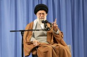 رهبر معظم انقلاب: گربه‌رقصانی آمریکا علیه سپاه به جایی نخواهد رسید/ ترامپ و احمق‌های دور و بر نظام حاکمه آمریکا در حال حرکت به سمت حضیض هستند