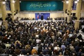 رهبر انقلاب در دیدار با کارگزاران نظام :  جنگ نمی‌شود
