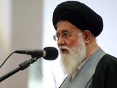 علم‌الهدی: هجرت امام رضا (ع) به مشهد، مرکزیت اسلام را از حجاز سلب کرد/ می خواهند زائر را به گردشگر و مجاور را به شهروند تبدیل کند؛ مشهد نه گردشگر دارد و نه شهروند