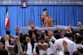 پاسخ محکم رهبر انقلاب به تهمت و تهدید توئیتری ترامپ: غلط می کنید/ اگر ایران بخواهد با کشوری مبارزه کند، صریح این کار را می‌کند