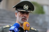 وزیر دفاع: جعبه سیاه هواپیمای مسافربری اوکراین آسیب جدی دیده است