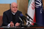 دستور زنگنه به پتروشیمی‌ها؛ مواد اولیه مقابله با کرونا را تامین کنید