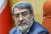 وزیر کشور: بورس گام بلندی در جذب نقدینگی برداشته است