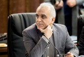 وزیر اقتصاد: دولت مانع کاهش نرخ دلار نمی‌شود