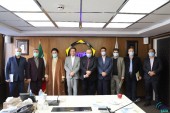 در نشستی با حضور نمایندگان مجلس اعلام شد؛ ۶۰۰ تا ۷۰۰ هزار تن سیب آذربایجان غربی در راه بورس کالا/ انبارهای استاندارد هفته آینده به بورس کالا معرفی می شود