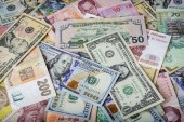 حدف ارز ۴۲۰۰ تومانی بورس را به کدام سمت می‌کشاند؟